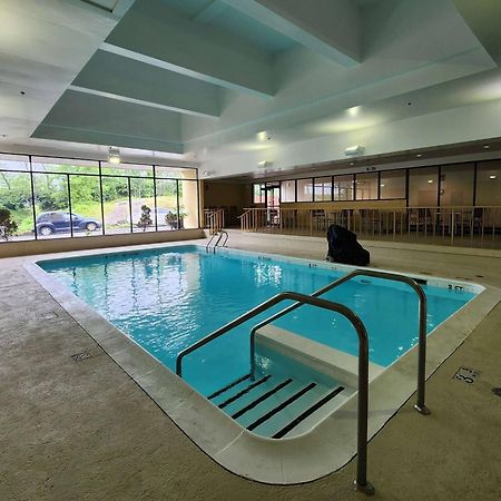 La Quinta By Wyndham Stamford / New York City Extérieur photo