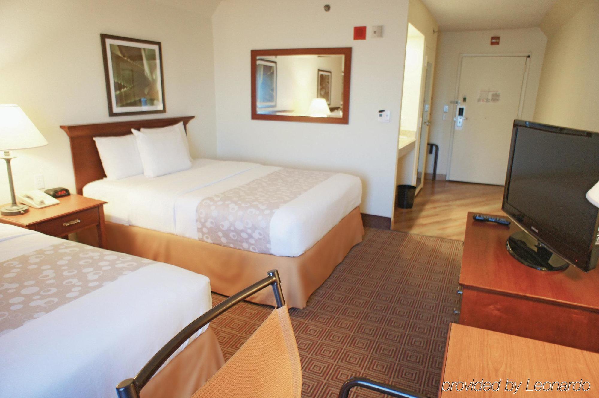 La Quinta By Wyndham Stamford / New York City Extérieur photo